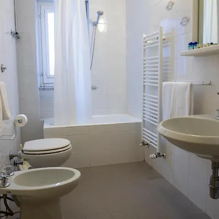 Hermitage Hotel 3*