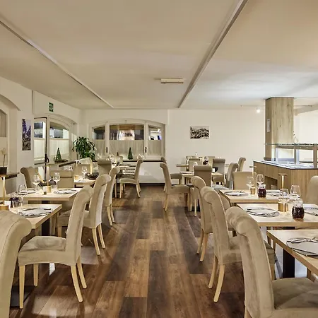 Hotell Hermitage 3*